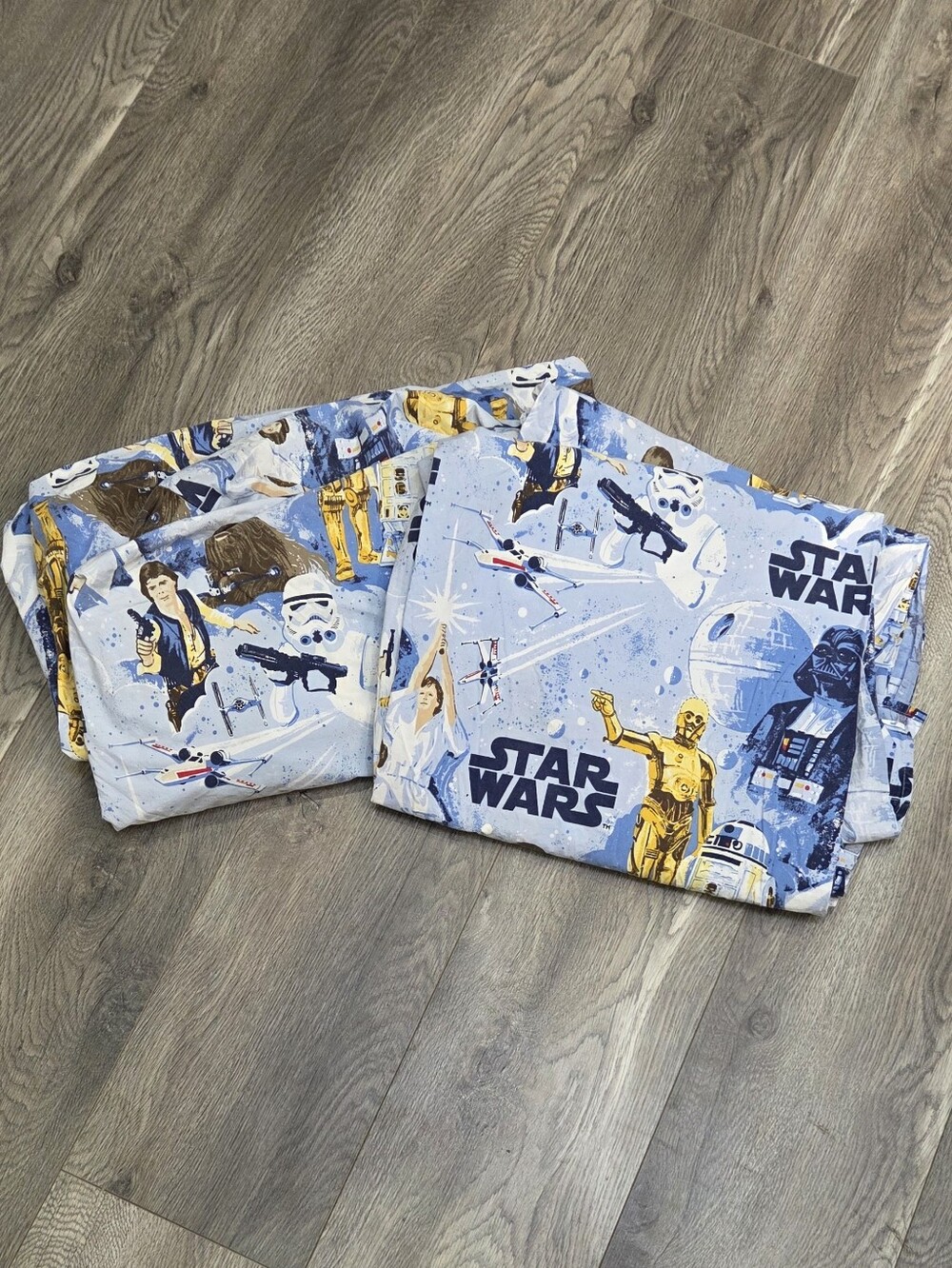 Pottery Barn Kids Star Wars Twin Sheet Set.